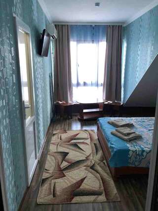 Гостиница Ostrovok Hotel Алушта Двухместный номер с панорамным видом на море-12
