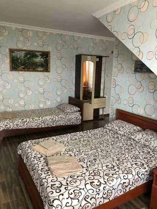 Гостиница Ostrovok Hotel Алушта Трехместный номер с панорамным видом на море-19