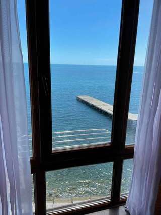 Гостиница Ostrovok Hotel Алушта Двухместный номер с панорамным видом на море-17